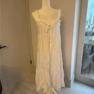 White Sleeveless Maxi Dress